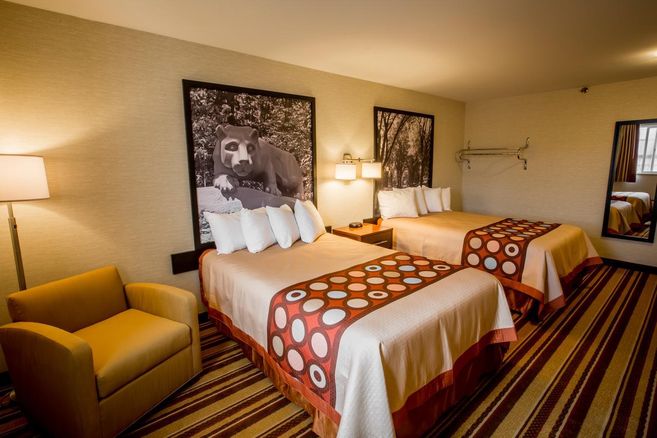 Super 8 By Wyndham State College Motel Екстериор снимка